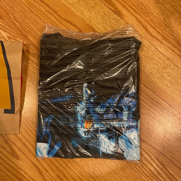 Travis Scott X McDonald’s Utopia Black T-Shirt - Picture 6 of 6